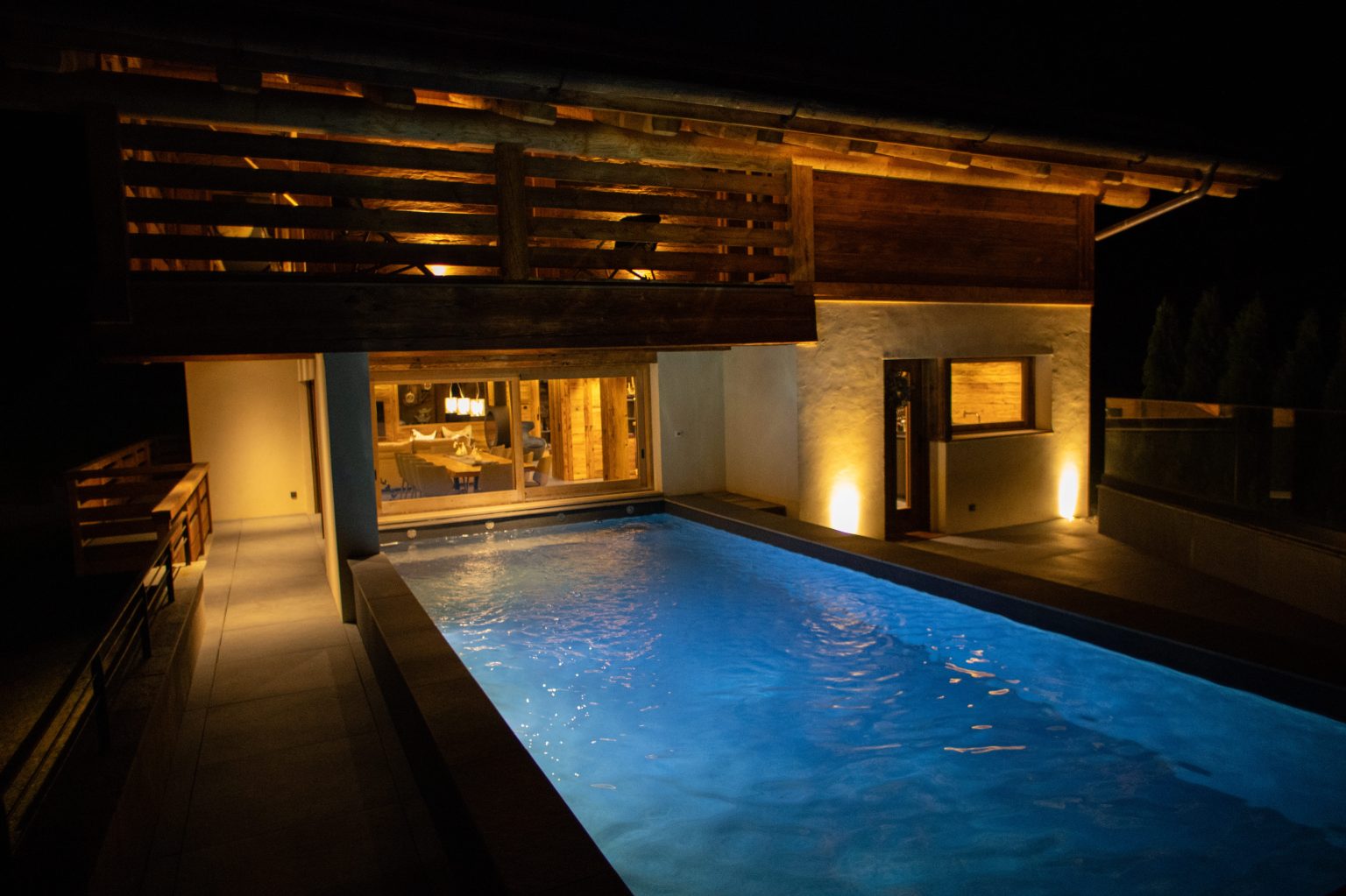 chalet-piscine-montagne