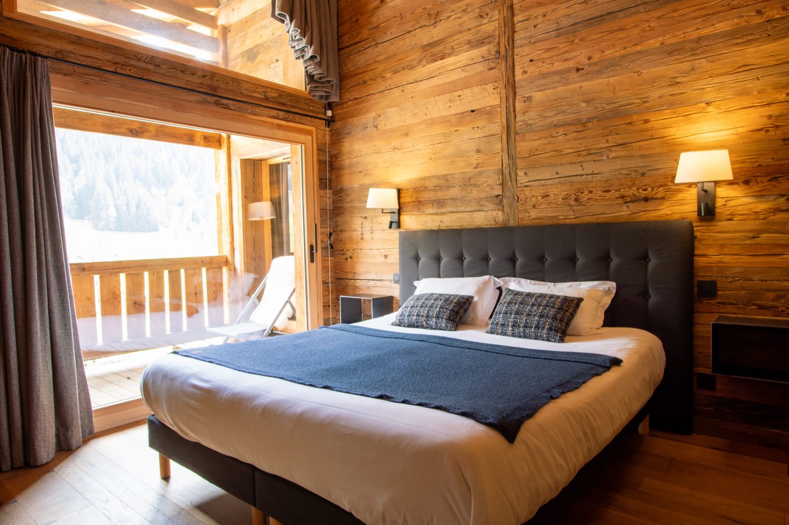 chambre-terrasse-vue-montagne